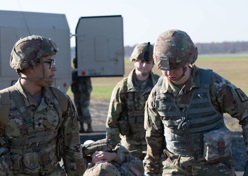 Medics Train with Aviators