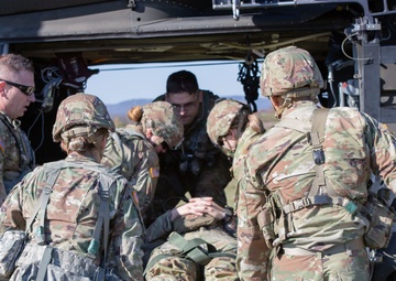 Medics Train with Aviators