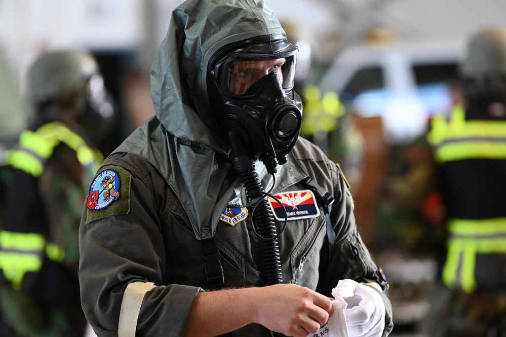 AZ Guard unit tests readiness during first ANG tanker unit multi-day flyaway exercise