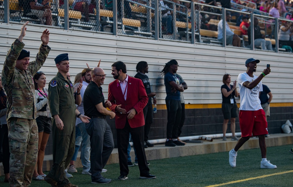 Military honored at VSU game