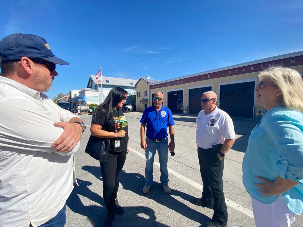 FEMA Representatives Meet With People on Gasparilla Island