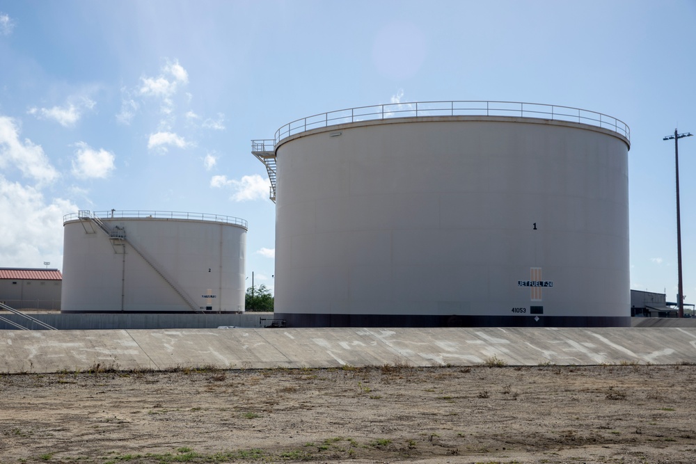 Rear Adm. Wade visits Joint Base Pearl Harbor-Hickam Fuel Farms