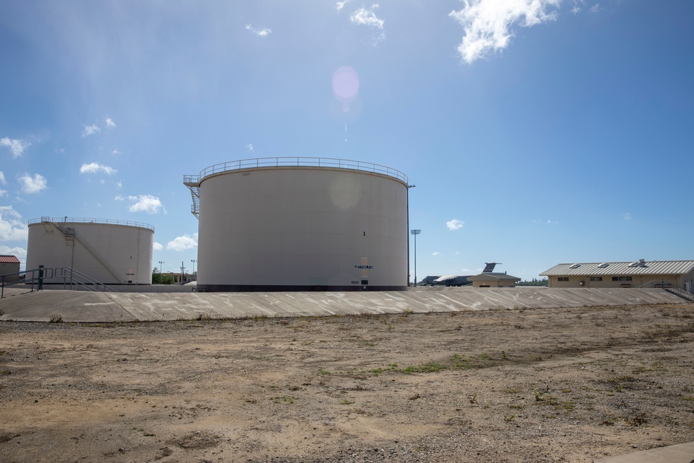 Rear Adm. Wade visits Joint Base Pearl Harbor-Hickam Fuel Farms