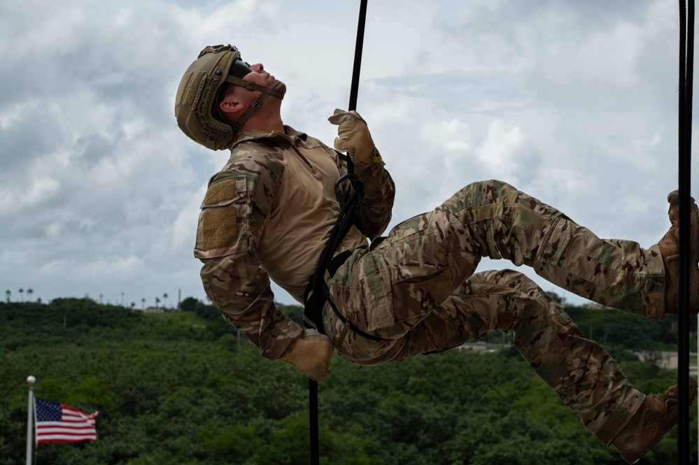 Andersen AFB Airmen participate in rappelling training