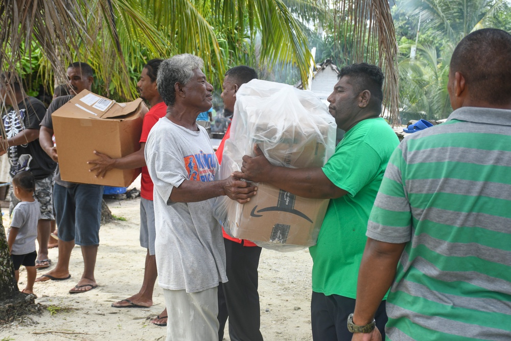 Kwajalein Donates School Supplies to Namu Atoll