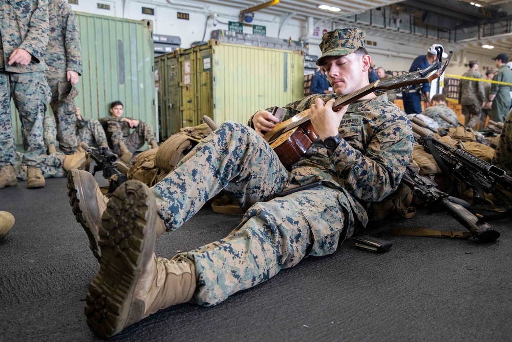 USS Tripoli 31st MEU Debarkation