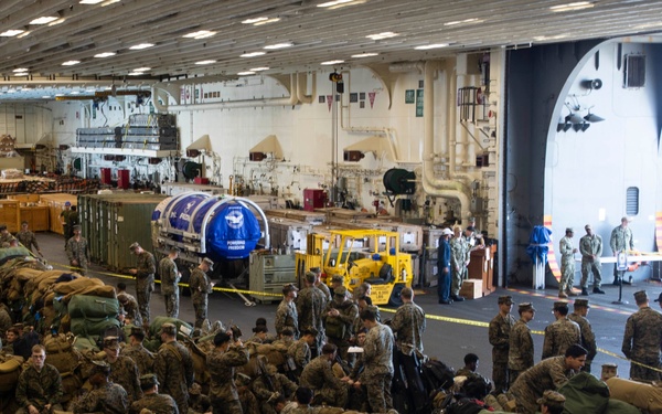 USS Tripoli 31st MEU Debarkation