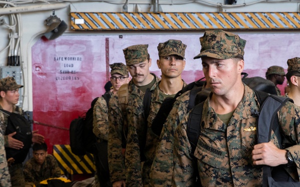 USS Tripoli 31st MEU Debarkation
