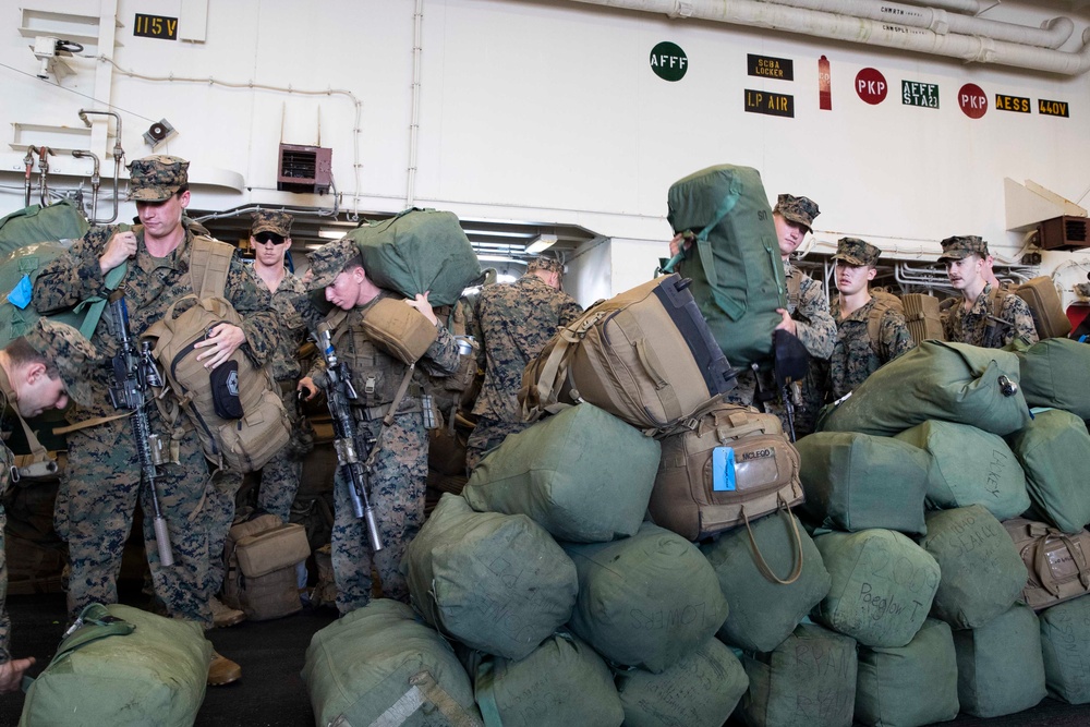 USS Tripoli 31st MEU Debarkation