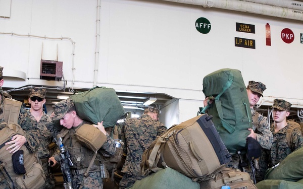 USS Tripoli 31st MEU Debarkation