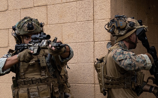 26th MEU Conducts Urban Sniper Course