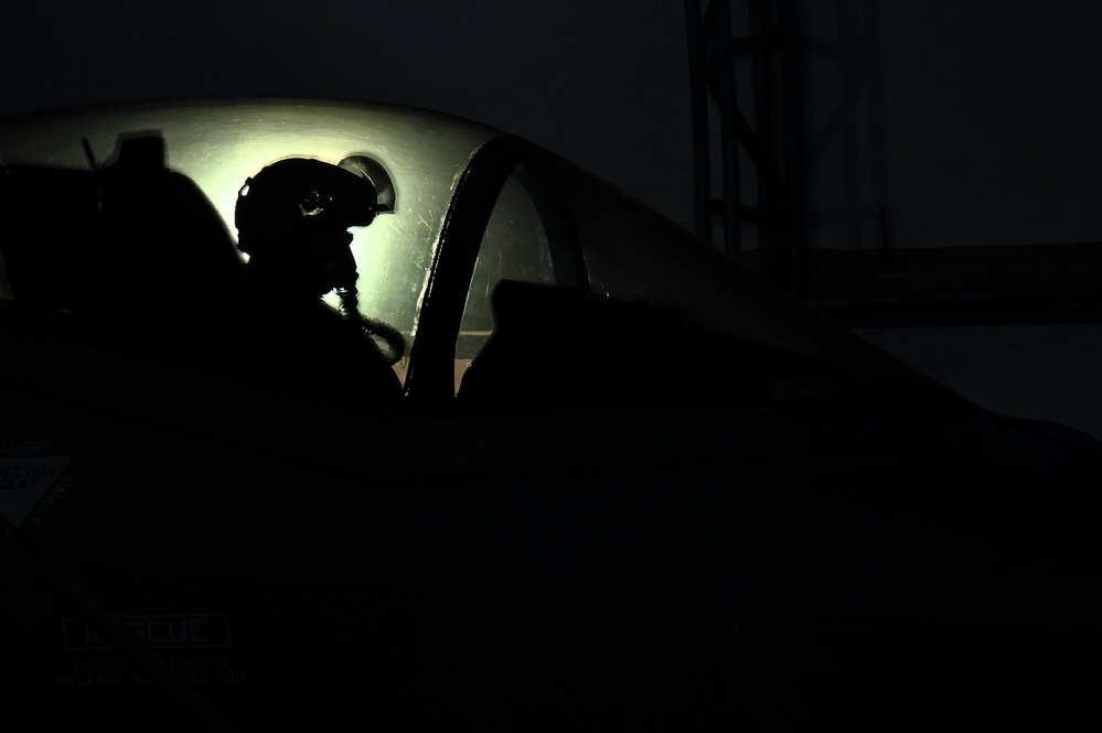 33rd FW Night Flying Operations