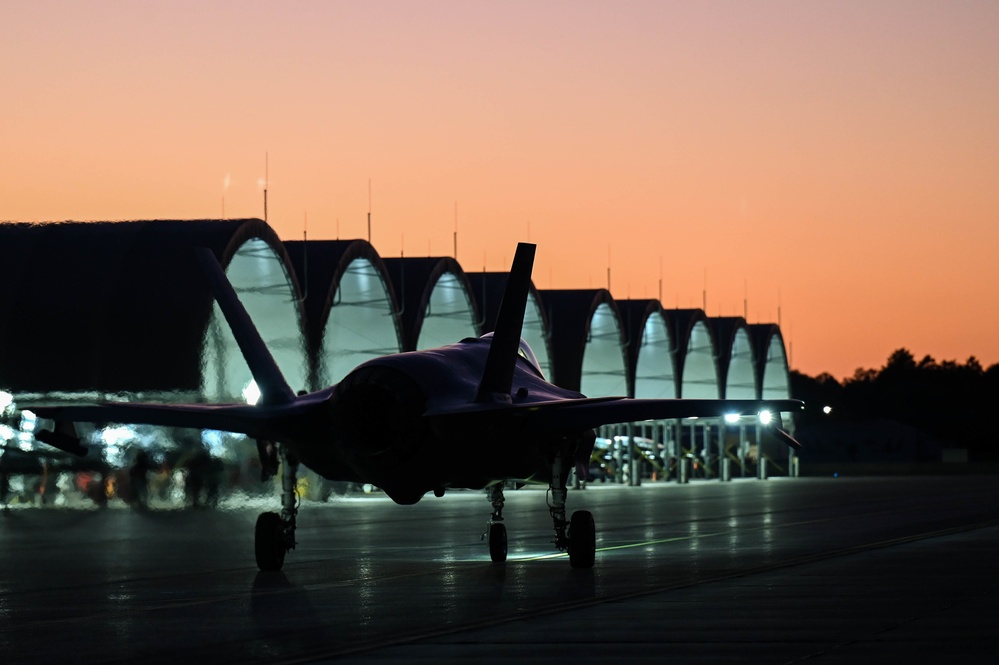 33rd FW Night Flying Operations