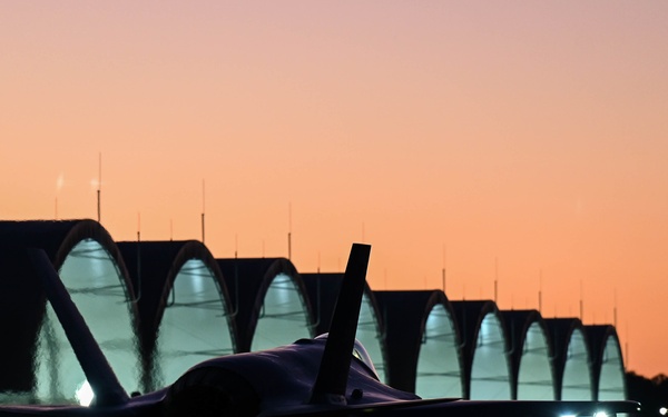 33rd FW Night Flying Operations