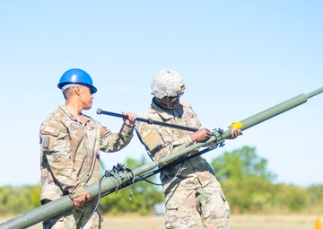 Fort Eustis Soldiers establish comms during field training exercise