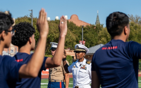 Navy Talent Acquisition Group San Antonio Supports Military Appreciation Football Game and Conducts Halftime Swear-In