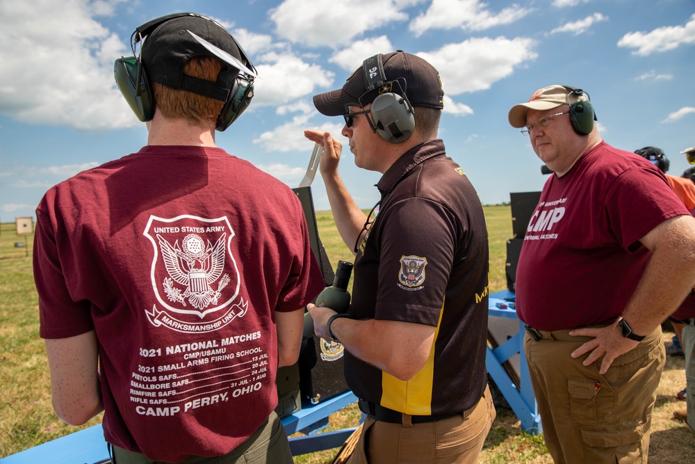 Barre, VT Soldier Shares his Expertise at Marksmanship Course