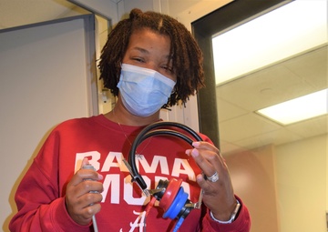 I Am Navy Medicine – and Audiology Technician – Tabetha M. Sanders at NHB