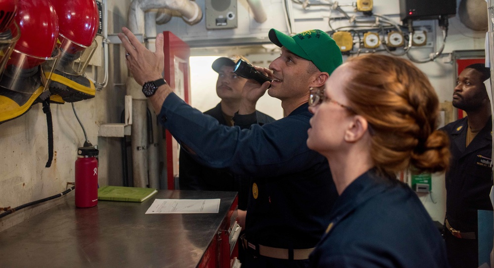 USS Ronald Reagan (CVN 76) CMDMC conducts inspection