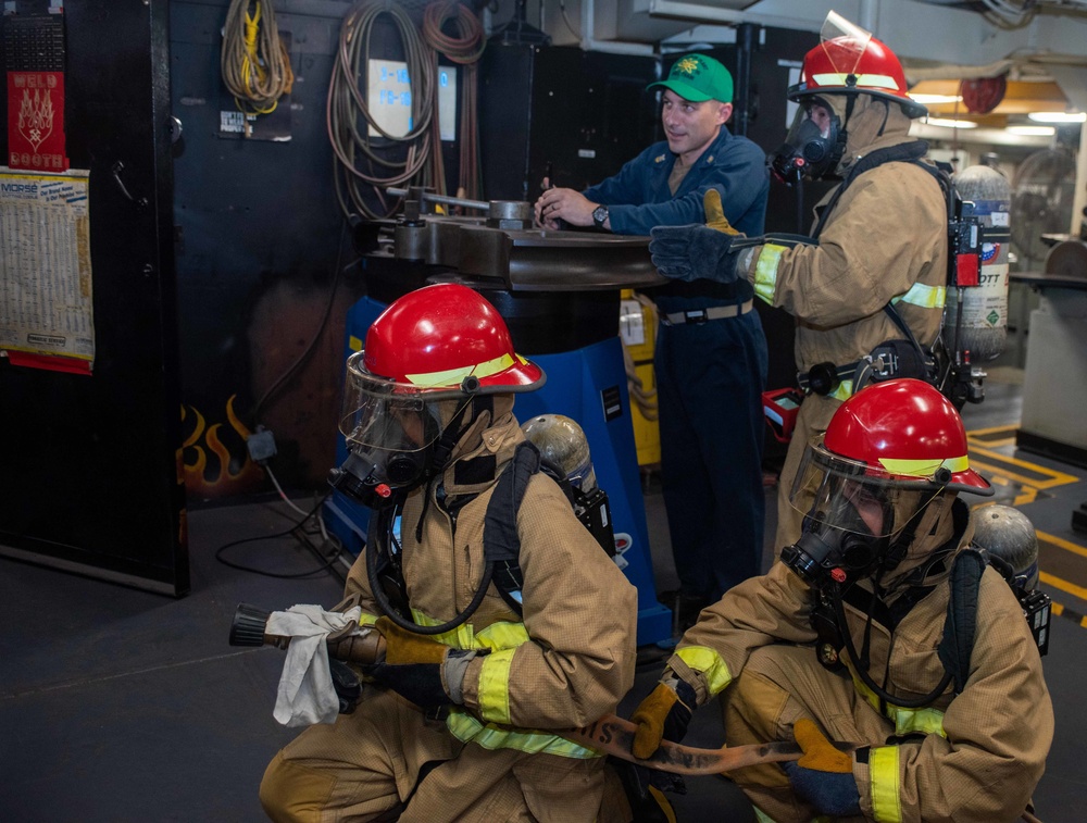 USS Ronald Reagan (CVN 76) Sailors conduct DC training