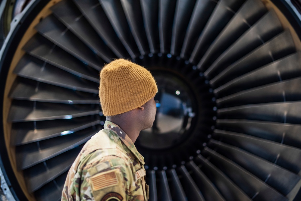 660th AMXS Engine Change