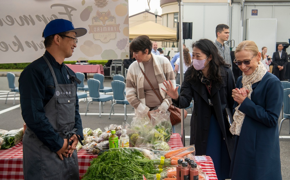 Yokota hosts its first farmers market