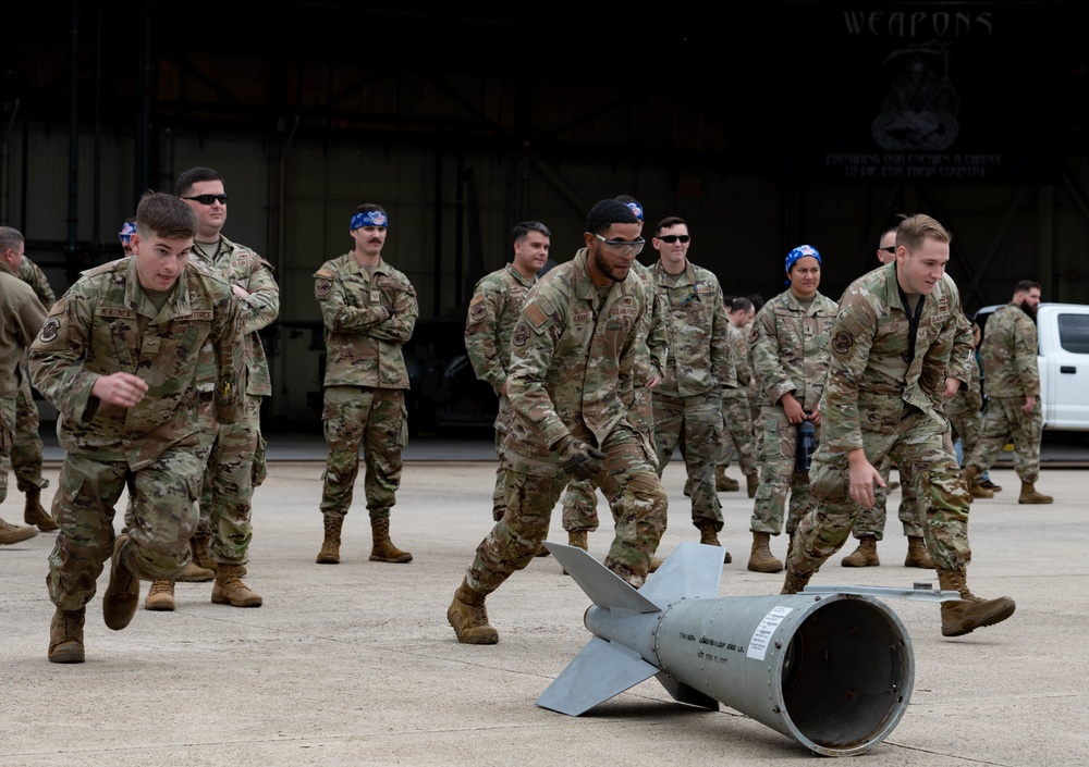 Pantons &amp; Juvats faceoff, 3rd quarter load crew competition