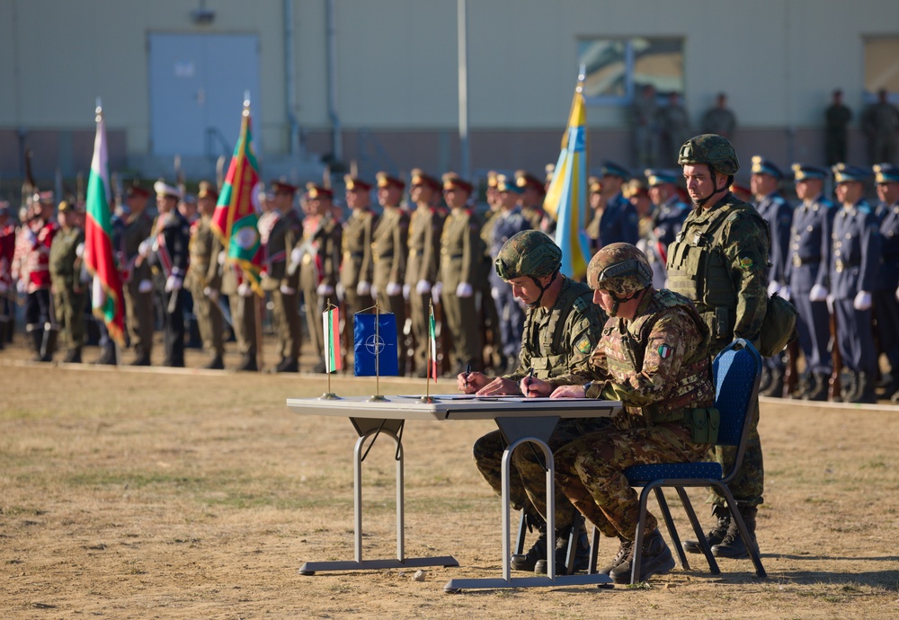 Bulgarian Battlegroup handed over to Italians during HOTO Ceremony