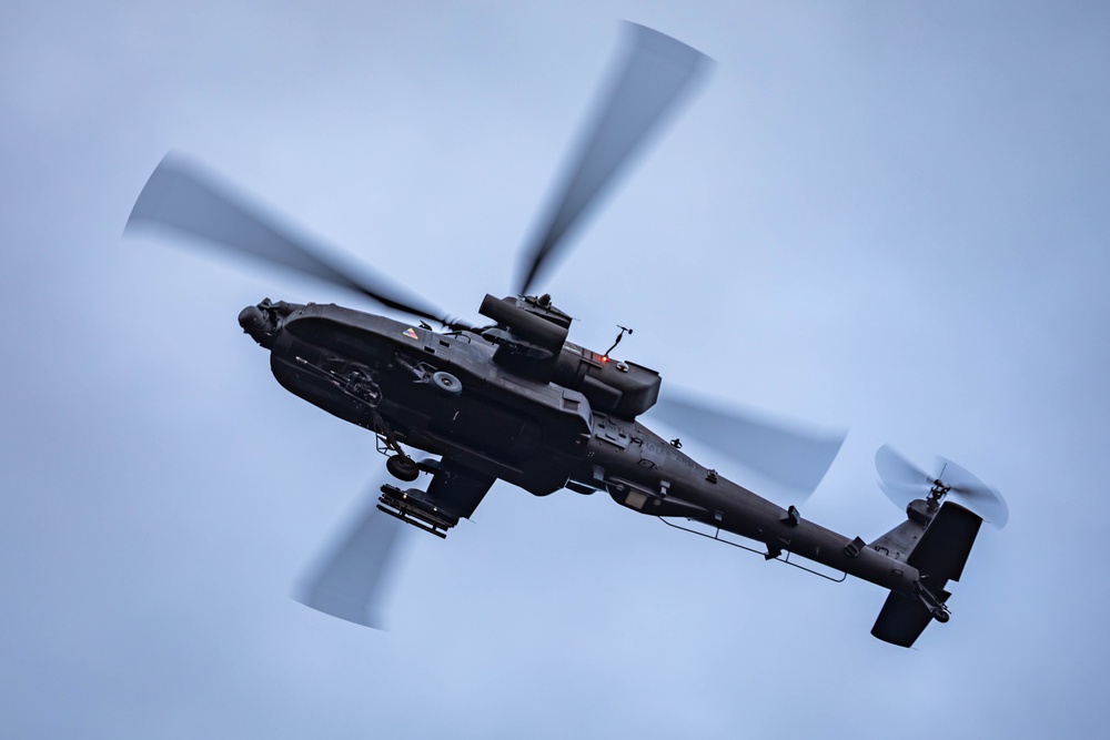 3-6 Cavalry Apaches Manuever Through Aerial Gunnery