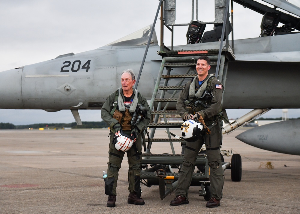 Mike Bloomberg Rides in F/A-18 Hornet From the USS Gerald R. Ford to Naval Station Norfolk