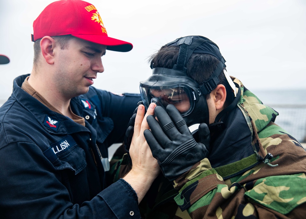 USS Ramage Conducts CBR Drill