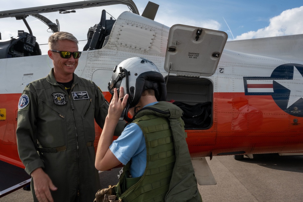 Fly-In Aviation Career Day