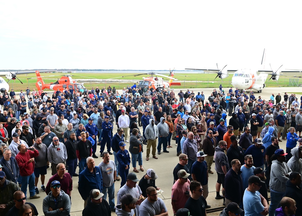 Coast Guard celebrates 75th Anniversary of Aviation Logistics Center