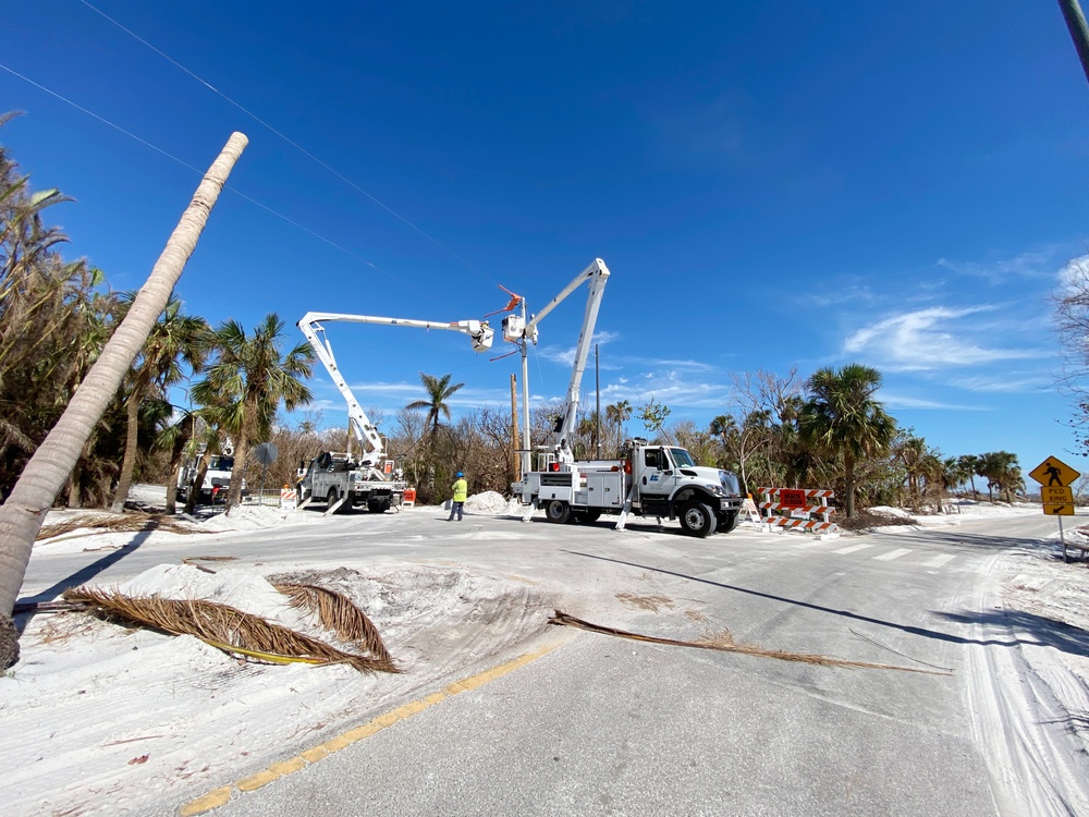 Crews Work to Restore Power on Sanibel Island