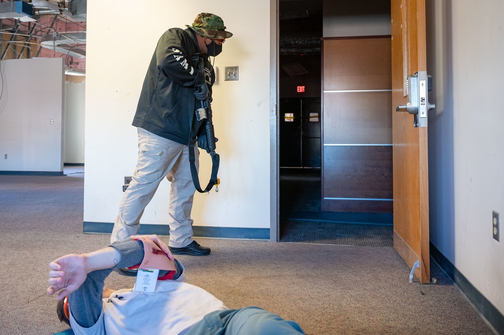 NSAW conducts an anti-terrorism training exercise onboard the Navy Yard