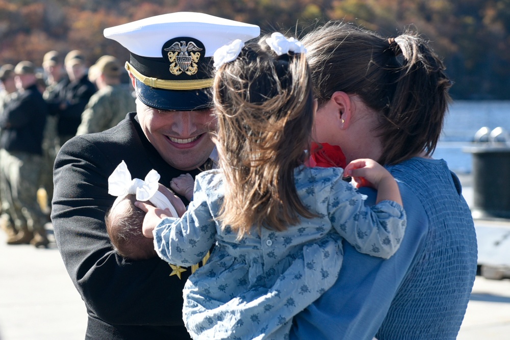 USS North Dakota returns to homeport