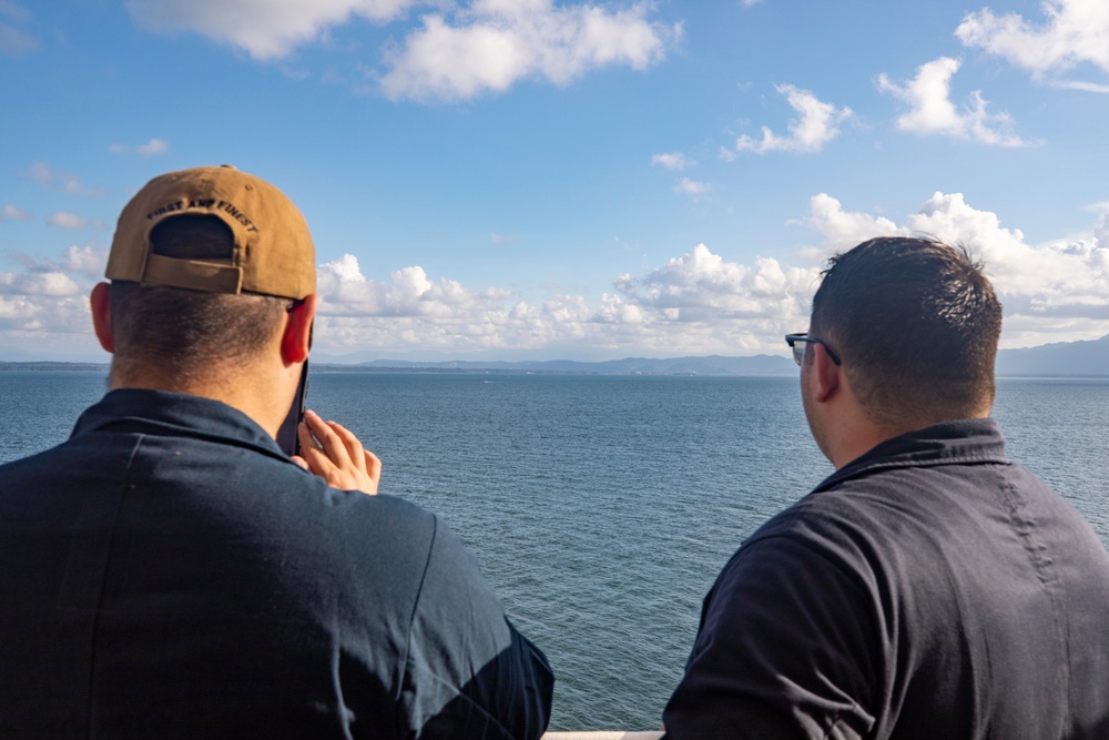 USNS COMFORT ARRIVES IN GUATAMALA