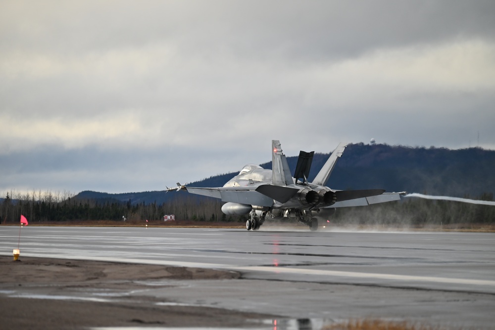 CF-18s departing CFB Goose Bay, N.L., for Op Noble Defender 23-1.1
