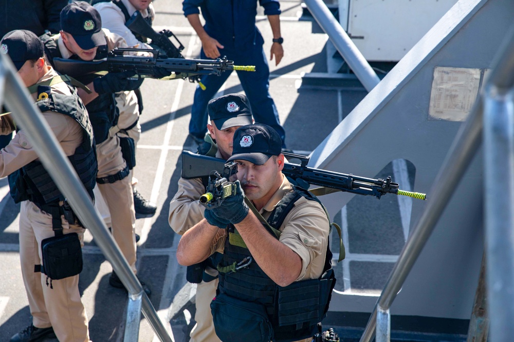 USS Leyte Gulf (CG 55) participates in NEST 22.2.