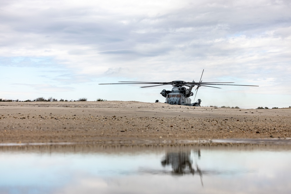 Maritime Special Purpose Force, 26th MEU conducts helocast training