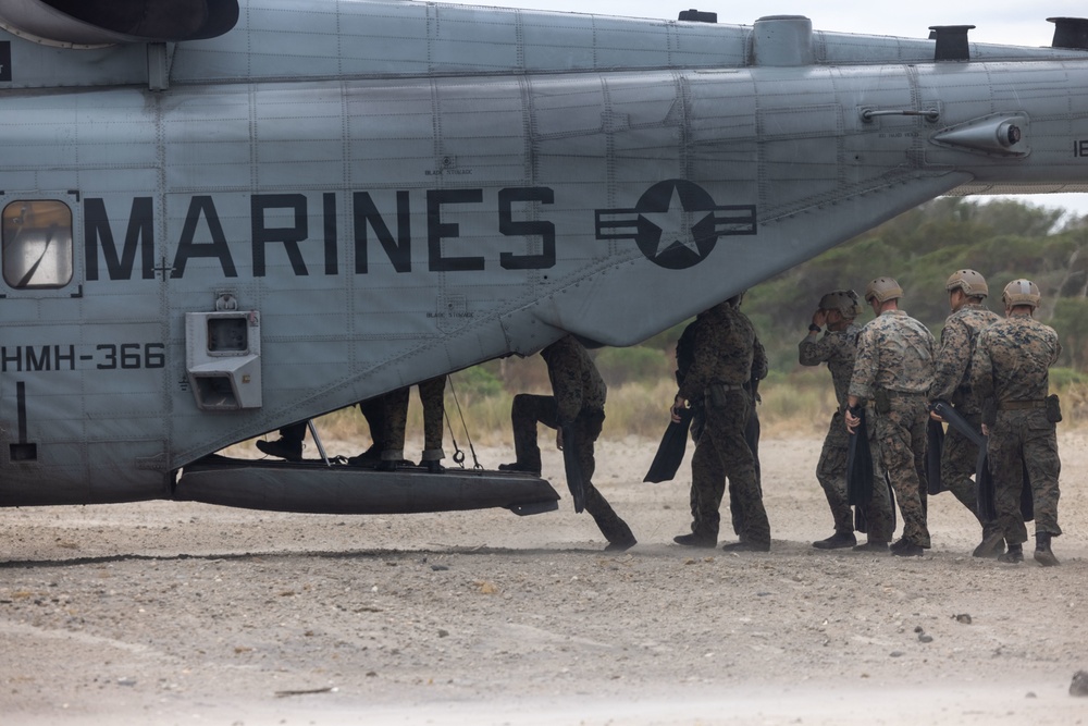 Maritime Special Purpose Force, 26th MEU conducts helocast training