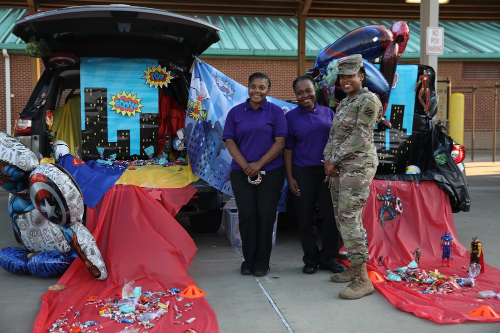 3rd Division Sustainment Brigade hosts a Trunk or Treat