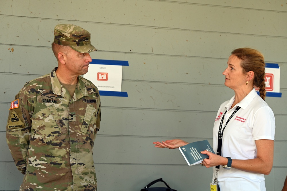 USACE leader visits Hurricane Ian volunteers