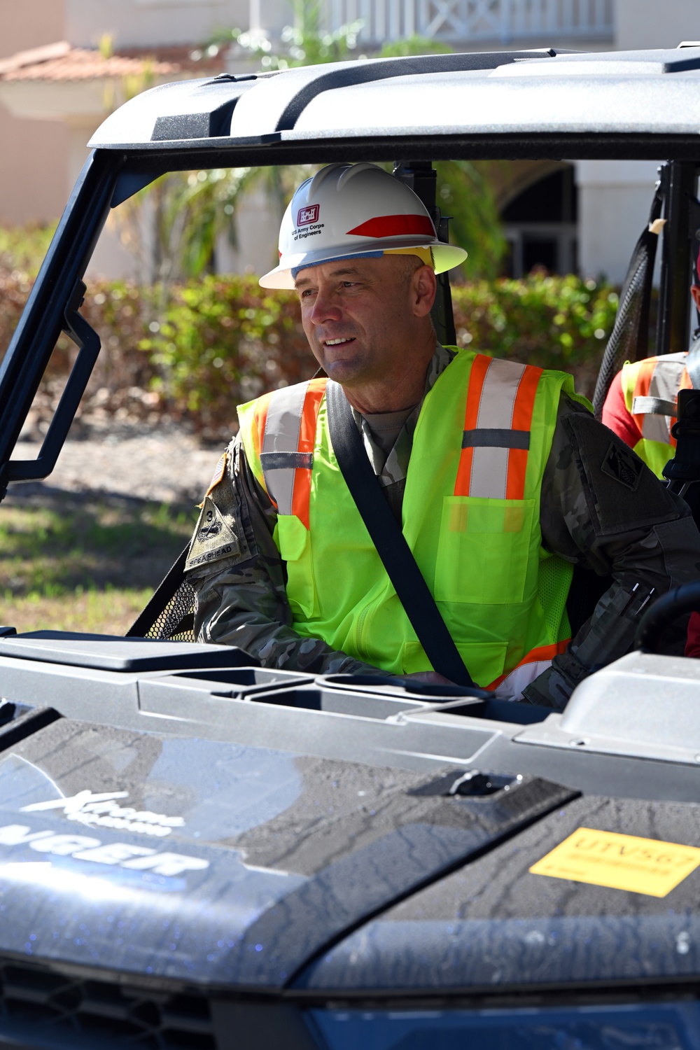 USACE leader visits Hurricane Ian volunteers