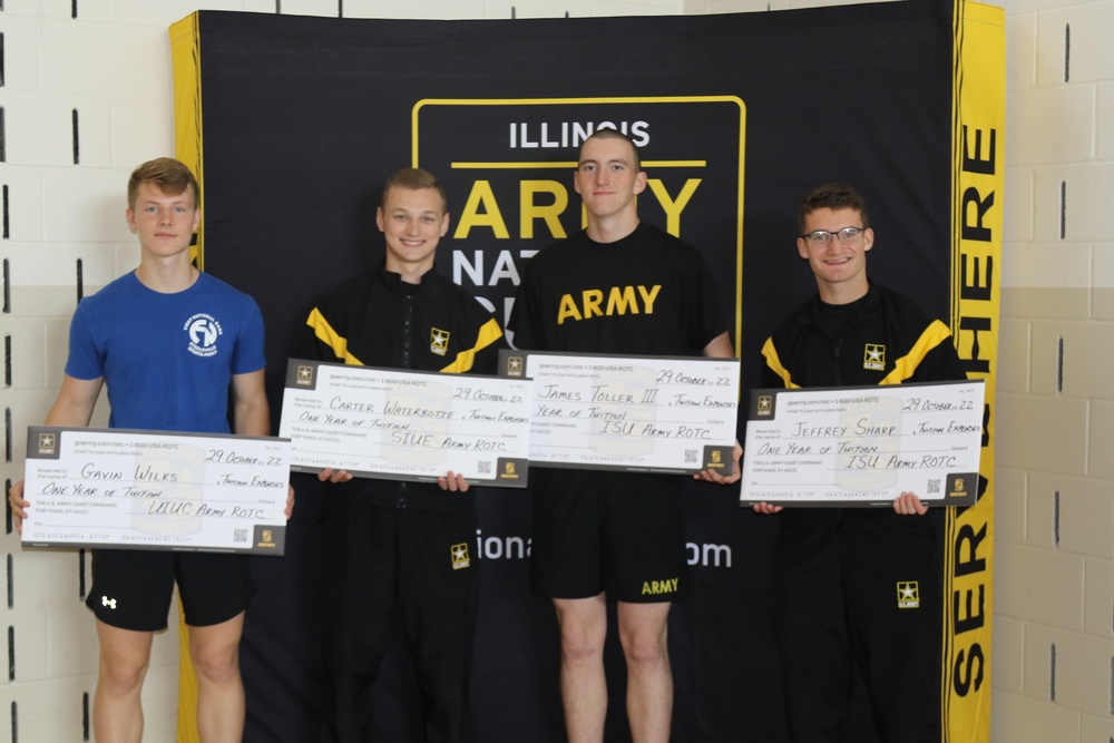 College Students Try Army ROTC with Illinois State Tuition Waiver