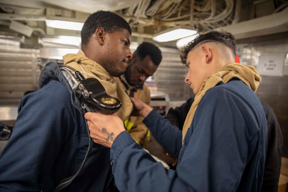 USS Farragut (DDG 99) Daily Operations