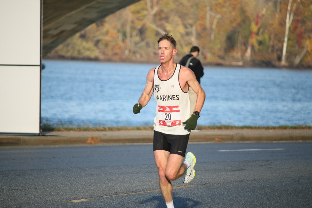 King wins 2022 Marine Corps/Armed Forces Marathon; Navy women sweep podium