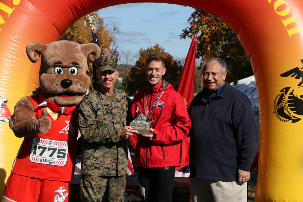 King wins 2022 Marine Corps/Armed Forces Marathon; Navy women sweep podium