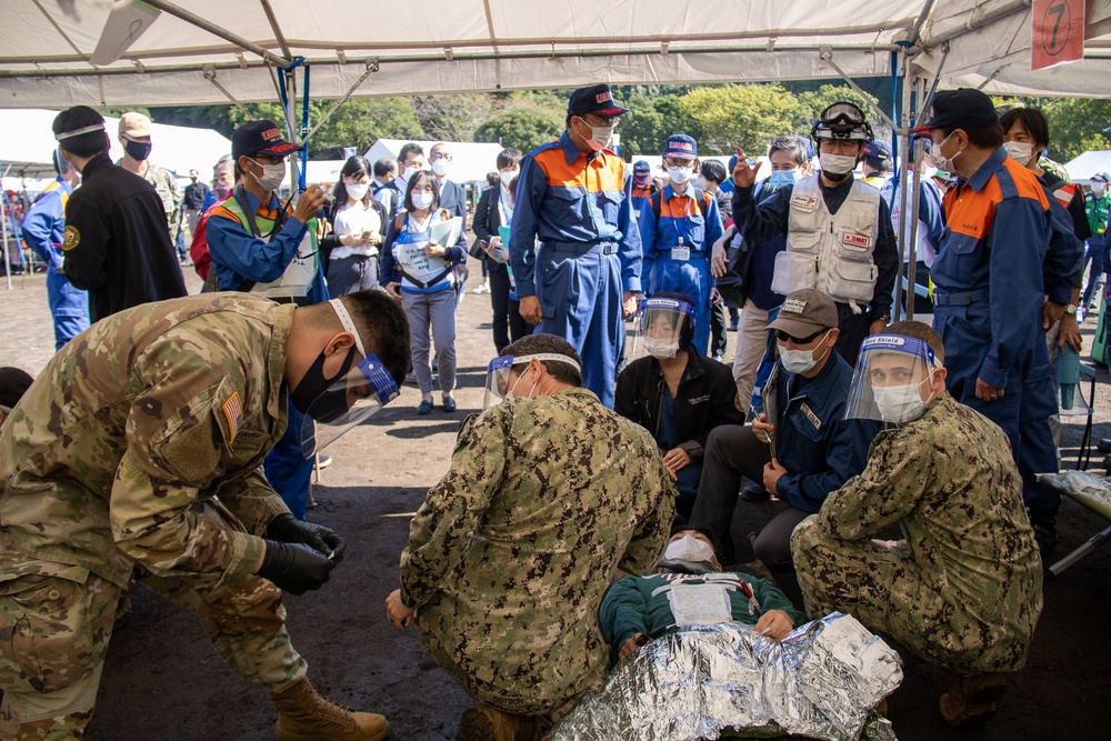 USNMRTC Yokosuka, Government of Japan, Japanese Self Defense Force and US Army foster partnership in Big Rescue Kanagawa