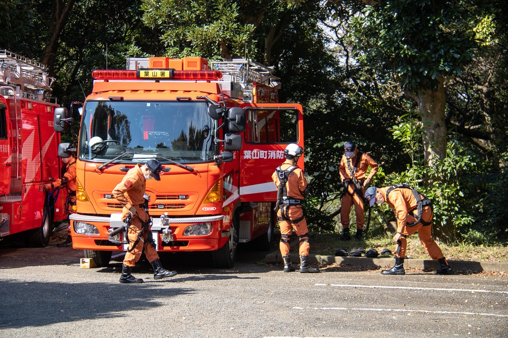 USNMRTC Yokosuka, Government of Japan, Japanese Self Defense Force and US Army foster partnership in Big Rescue Kanagawa